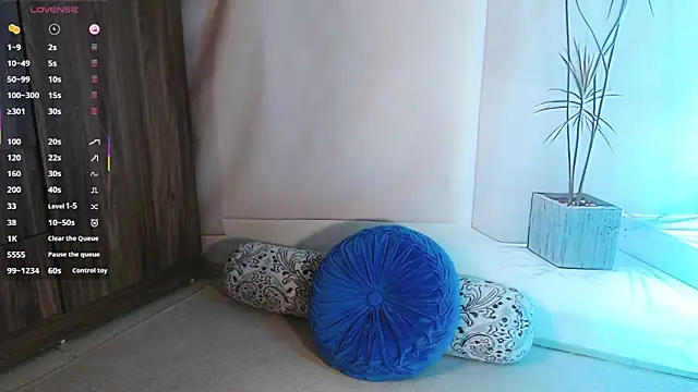 Baby Claraa online show from 15, 10, 2025