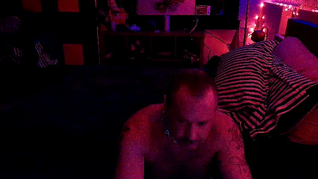 Snapshot of RawRyder8 chatting on 17, 10, 2025 RawRyder8 online show from 17, 10, 2025