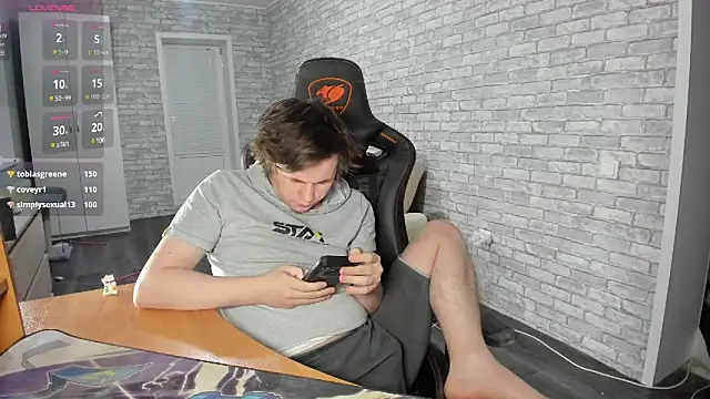 iliaskrislove online show from 18, 2, 2025