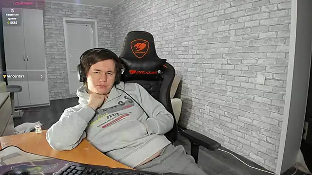 iliaskrislove online show from 22, 2, 2025