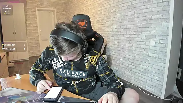 iliaskrislove online show from 27, 2, 2025