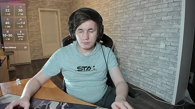 iliaskrislove online show from 2, 3, 2025