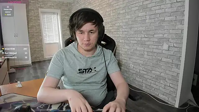 iliaskrislove online show from 3, 3, 2025