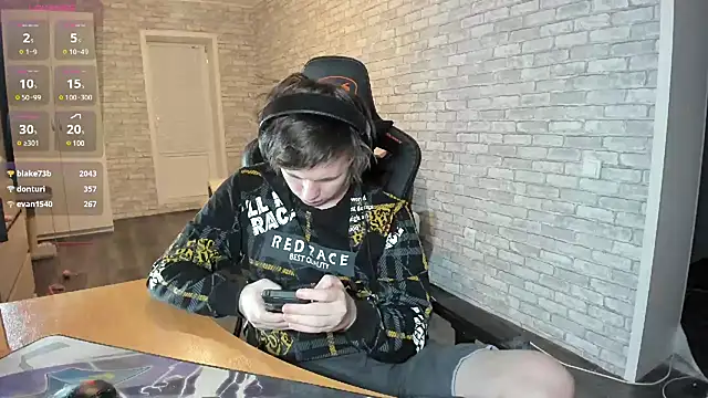 iliaskrislove online show from 7, 3, 2025