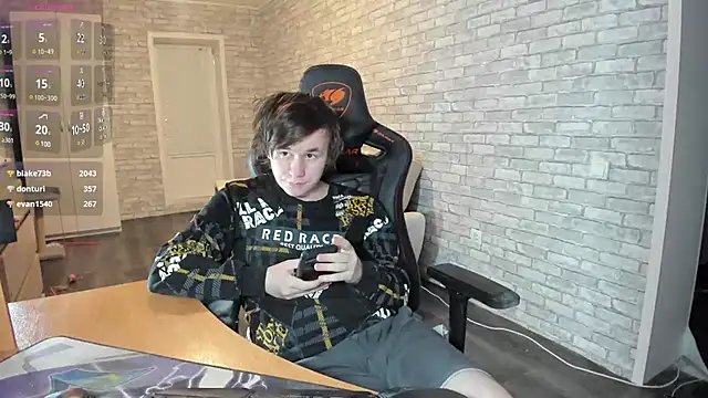 iliaskrislove online show from 8, 3, 2025