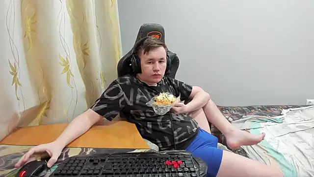 iliaskrislove online show from 30, 4, 2026
