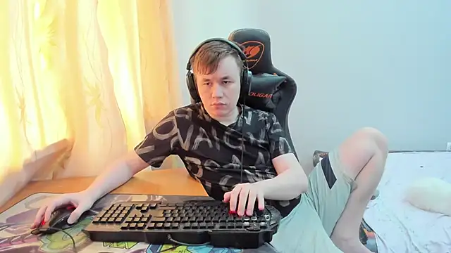 iliaskrislove online show from 12, 5, 2026