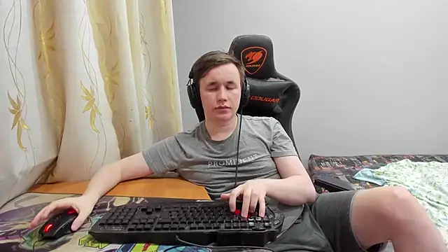 iliaskrislove online show from 4, 6, 2026