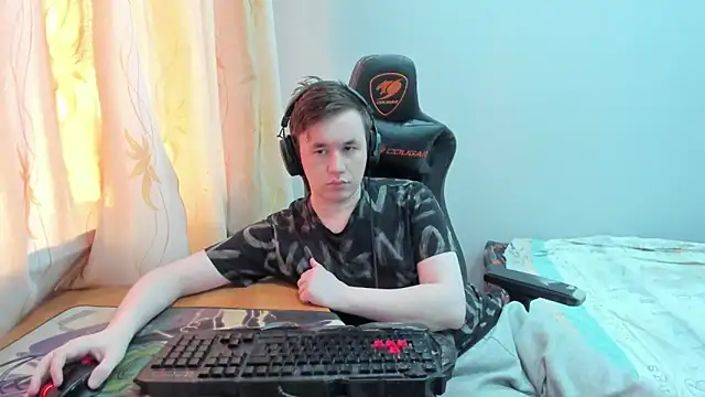 iliaskrislove online show from 14, 6, 2026