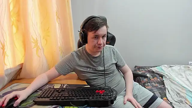 iliaskrislove online show from 15, 6, 2026