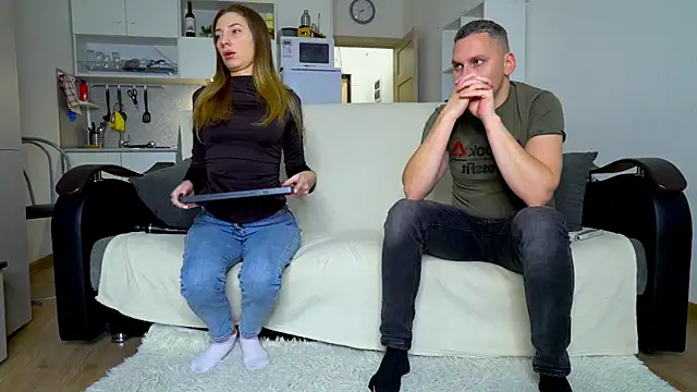 Snapshot of littlesweettifany chatting on 11, 11, 2025 littlesweettifany online show from 11, 11, 2025