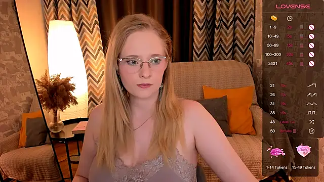 Aemilia  online show from 6, 10, 2025