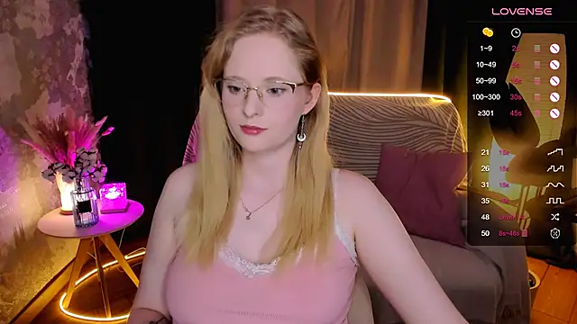 Aemilia  online show from 19, 10, 2025