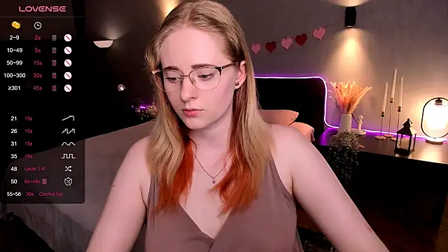 Snapshot of Aemilia_ chatting on 24, 6, 2026 Aemilia online show from 24, 6, 2026