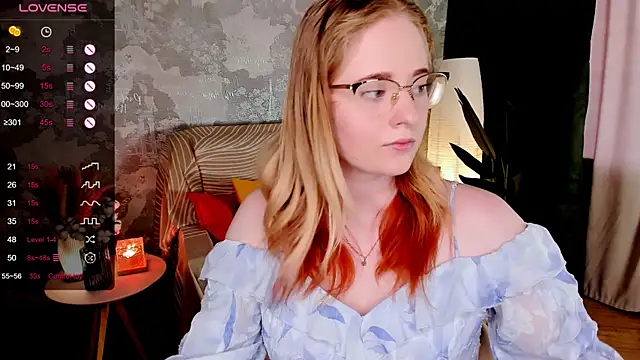 Snapshot of Aemilia_ chatting on 25, 6, 2026 Aemilia online show from 25, 6, 2026