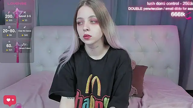 Alice Halle online show from 20, 10, 2025