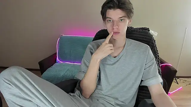 Snapshot of Liam_sexy1 chatting on 5, 12, 2024 Liam sexy1 online show from 5, 12, 2024