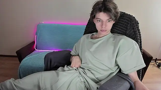 Snapshot of Liam_sexy1 chatting on 18, 1, 2025 Liam sexy1 online show from 18, 1, 2025