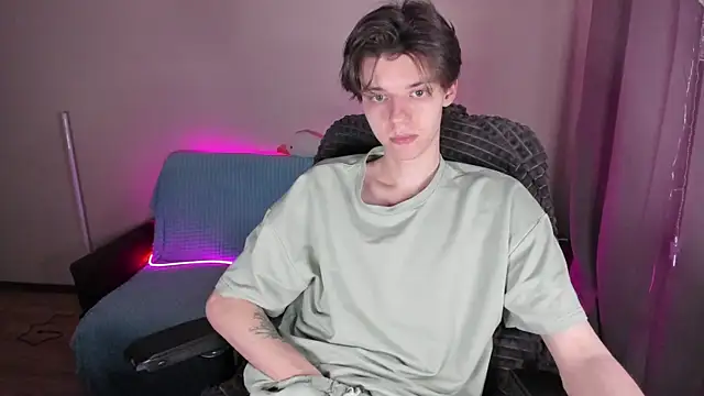Snapshot of Liam_sexy1 chatting on 12, 3, 2025 Liam sexy1 online show from 12, 3, 2025