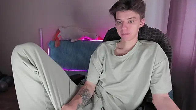 Liam sexy1 online show from 15, 10, 2025