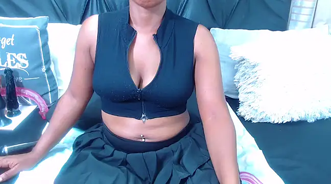 spicydiver38 online show from 1, 2, 2025