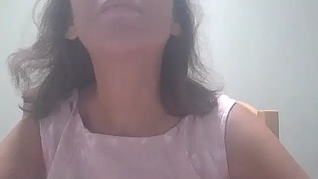 Snapshot of HollyJewel chatting on 18, 9, 2025 HollyJewel online show from 18, 9, 2025