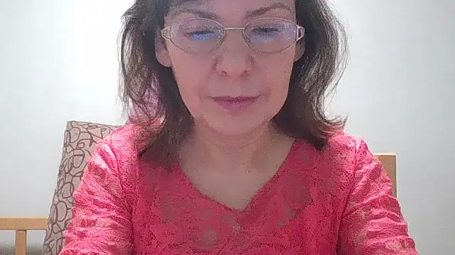 Snapshot of HollyJewel chatting on 5, 1, 2026 HollyJewel online show from 5, 1, 2026