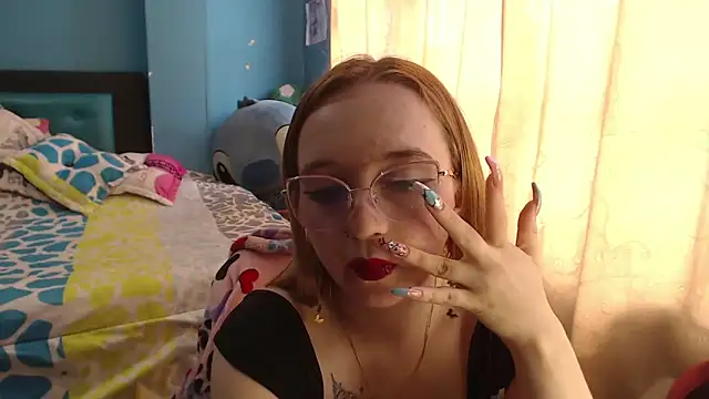 Snapshot of Liaroberts1 chatting on 8, 2, 2025 Liaroberts1 online show from 8, 2, 2025