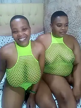 Snapshot of Xxxsluts chatting on 4, 1, 2025 Xxxsluts online show from 4, 1, 2025