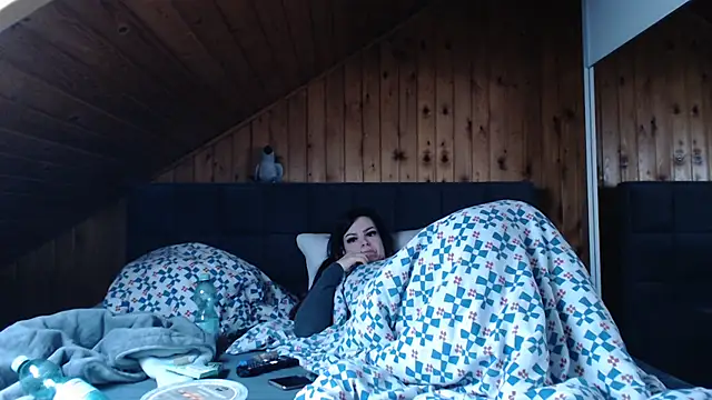 Snapshot of BoeseMoni1998 chatting on 6, 10, 2025 BoeseMoni1998 online show from 6, 10, 2025