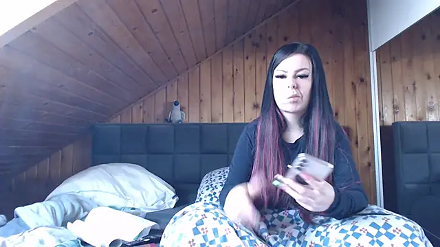 Snapshot of BoeseMoni1998 chatting on 18, 10, 2025 BoeseMoni1998 online show from 18, 10, 2025