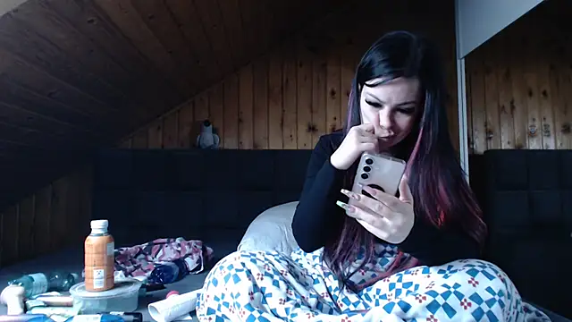 Snapshot of BoeseMoni1998 chatting on 7, 11, 2025 BoeseMoni1998 online show from 7, 11, 2025