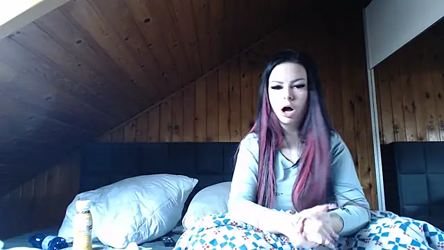 Snapshot of BoeseMoni1998 chatting on 11, 11, 2025 BoeseMoni1998 online show from 11, 11, 2025