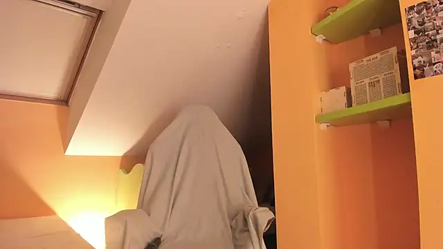 GoodGirll2133 online show from 27, 2, 2025