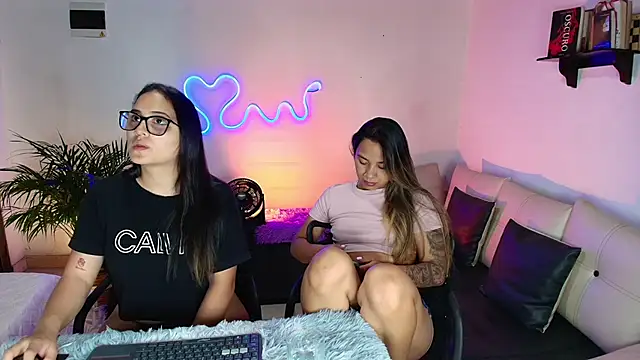 Jules n Gia online show from 30, 1, 2025