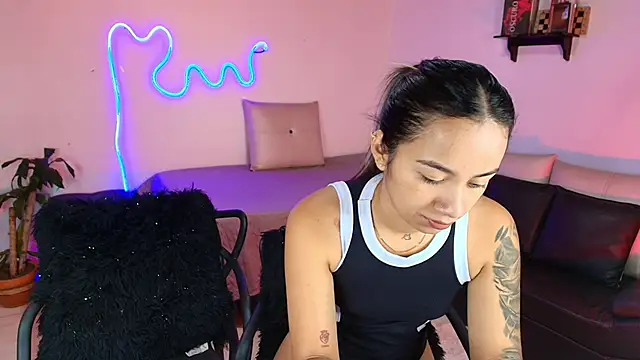 Jules n Gia online show from 22, 2, 2025