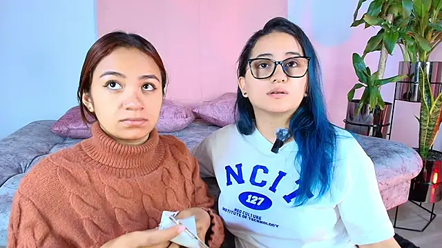 Jules n Gia online show from 25, 9, 2025