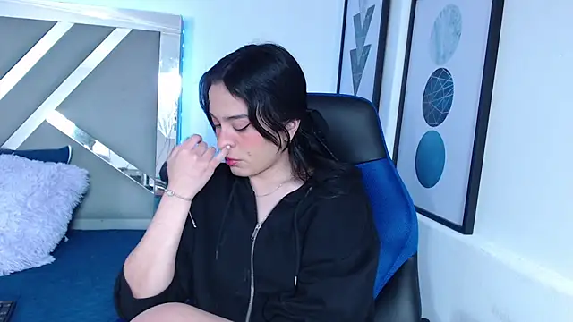 Snapshot of ZaraDames_ chatting on 27, 12, 2024 ZaraDames online show from 27, 12, 2024