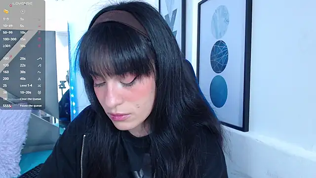 Snapshot of ZaraDames_ chatting on 6, 2, 2025 ZaraDames online show from 6, 2, 2025