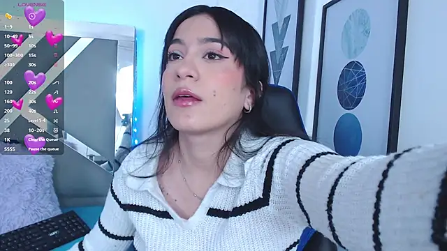 Snapshot of ZaraDames_ chatting on 12, 2, 2025 ZaraDames online show from 12, 2, 2025
