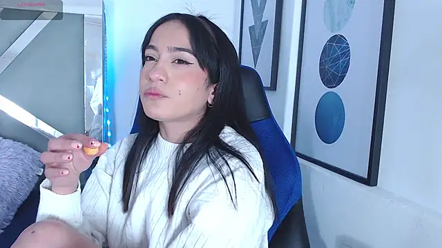 Snapshot of ZaraDames_ chatting on 18, 2, 2025 ZaraDames online show from 18, 2, 2025