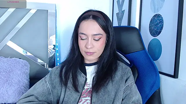 Snapshot of ZaraDames_ chatting on 26, 2, 2025 ZaraDames online show from 26, 2, 2025