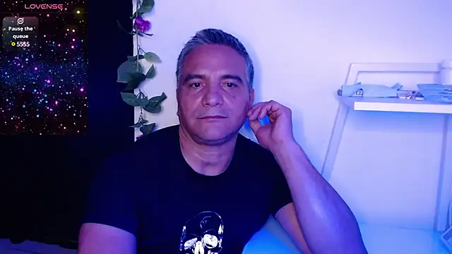 golden punisher online show from 15, 1, 2025