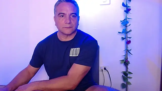 golden punisher online show from 4, 3, 2025