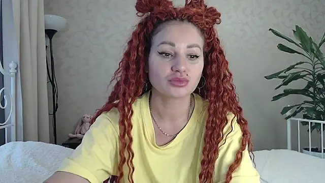 ShyEvaa online show from 8, 10, 2025