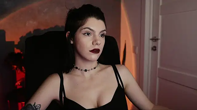 Snapshot of mistress__rochelle chatting on 6, 3, 2025 mistress rochelle online show from 6, 3, 2025