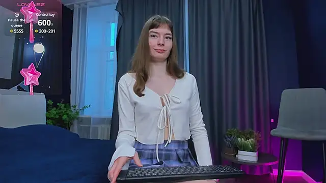 EvaSelin online show from 8, 2, 2025