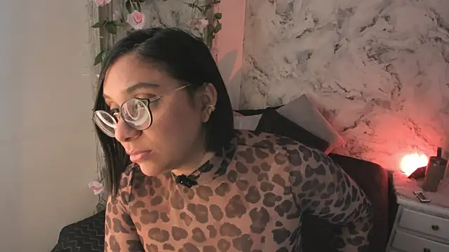 Bella desi  online show from 26, 3, 2026