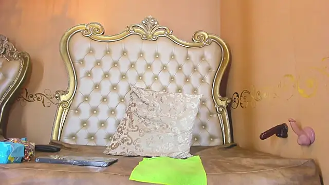 Snapshot of Celeste_Baker_ chatting on 7, 10, 2025 Celeste Baker online show from 7, 10, 2025