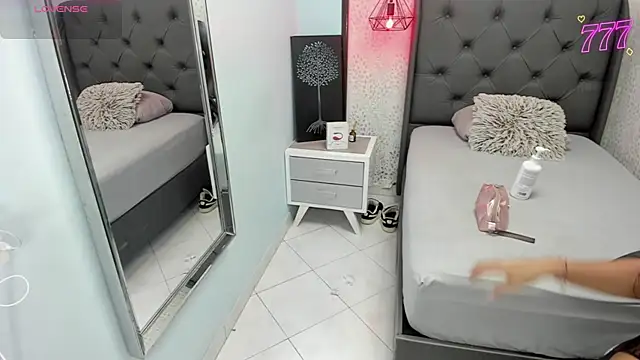 SUZETMONACO online show from 13, 5, 2026